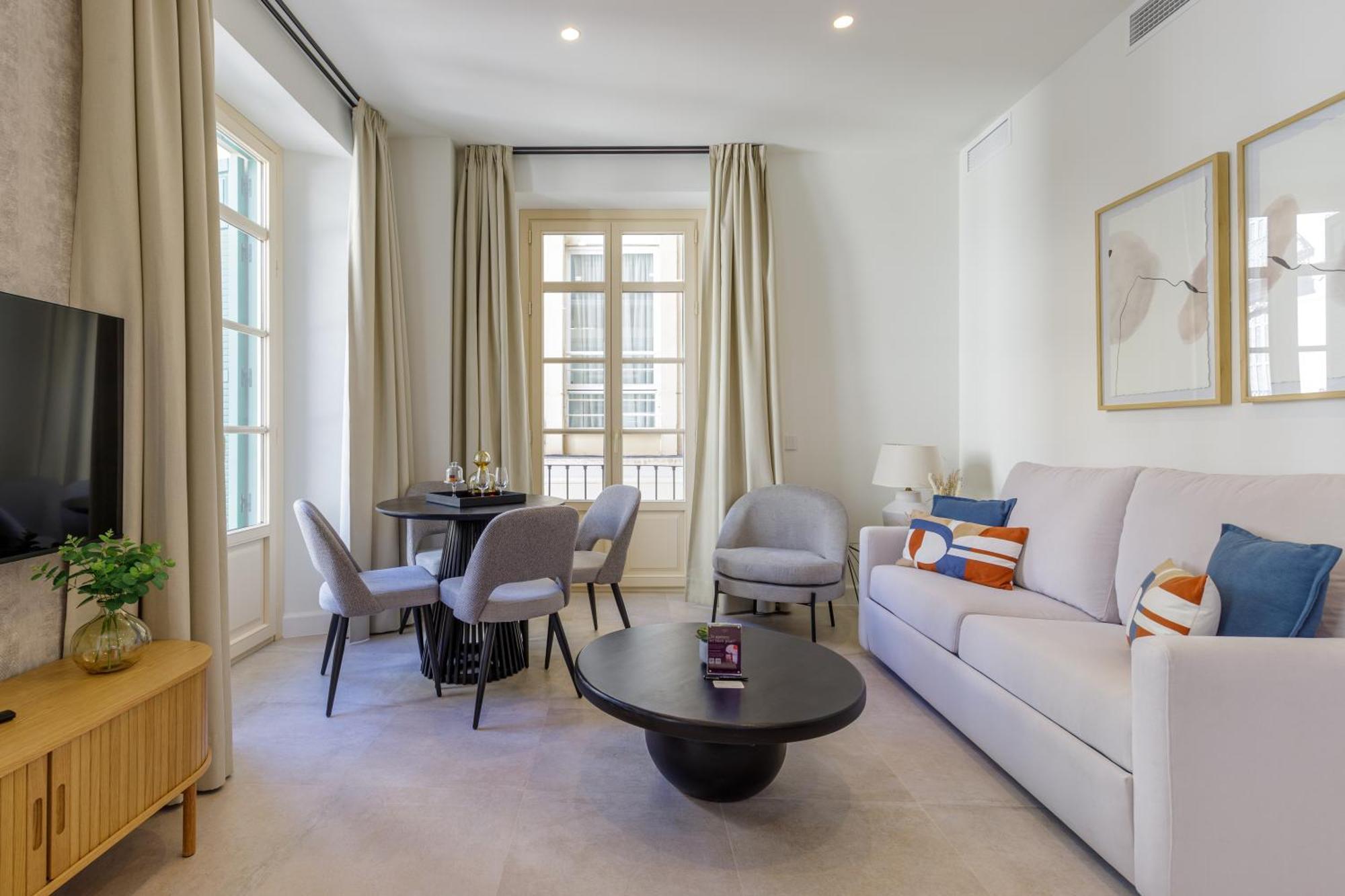 Plaza Del Siglo Suites & Boutique Apartments By Caleta Homes Malaga Ngoại thất bức ảnh